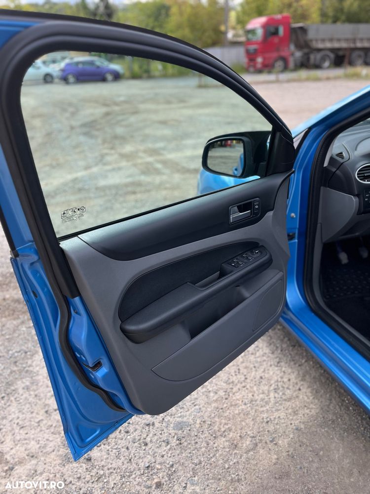 Ford Focus 1.6 TDCi Trend - 9