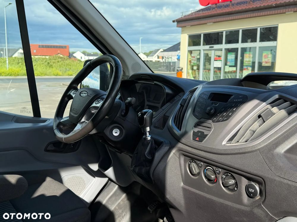 Ford Transit - 28