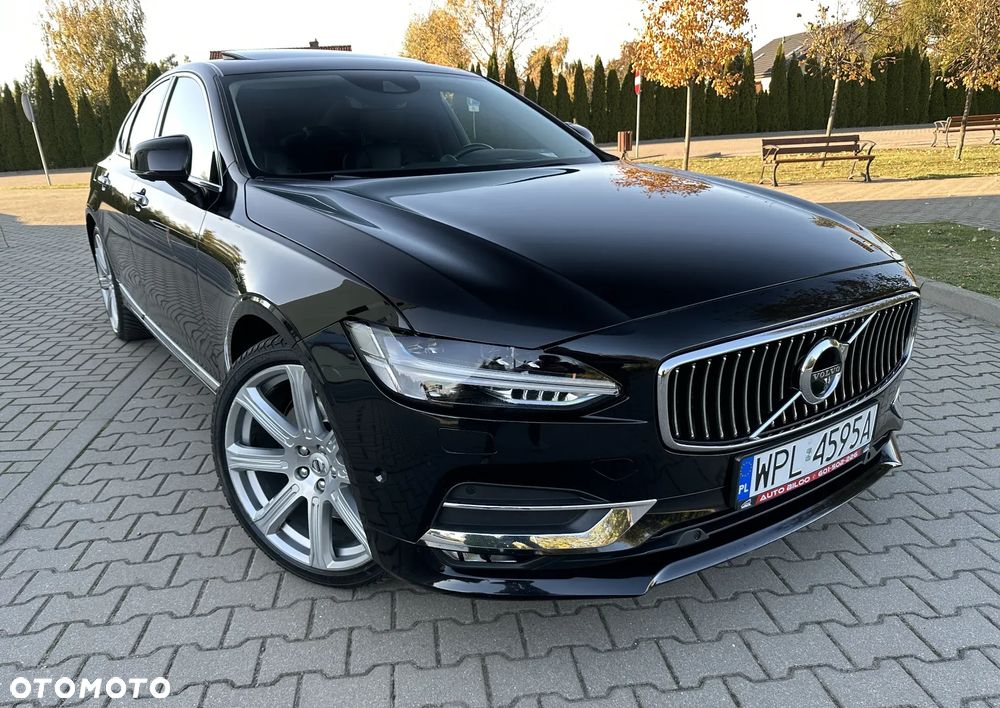 Volvo S90 - 2