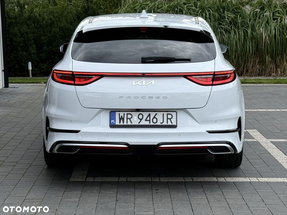 Kia ProCeed 1.5 T-GDI DCT7 OPF GT LINE - 6