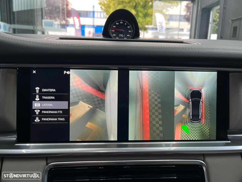 Porsche Panamera 4 S - 26