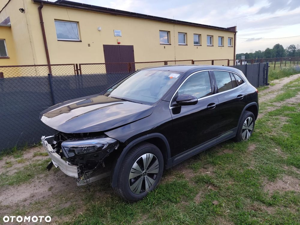 Mercedes-Benz EQA 250+ Progressive - 3