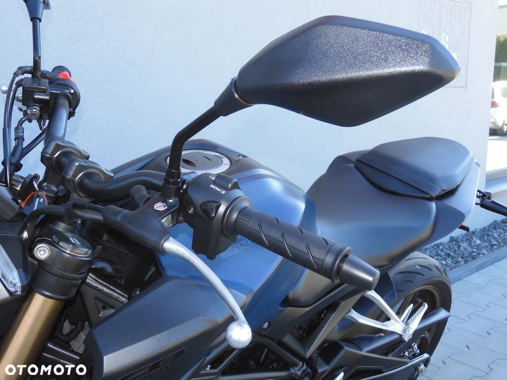 Honda CB - 25