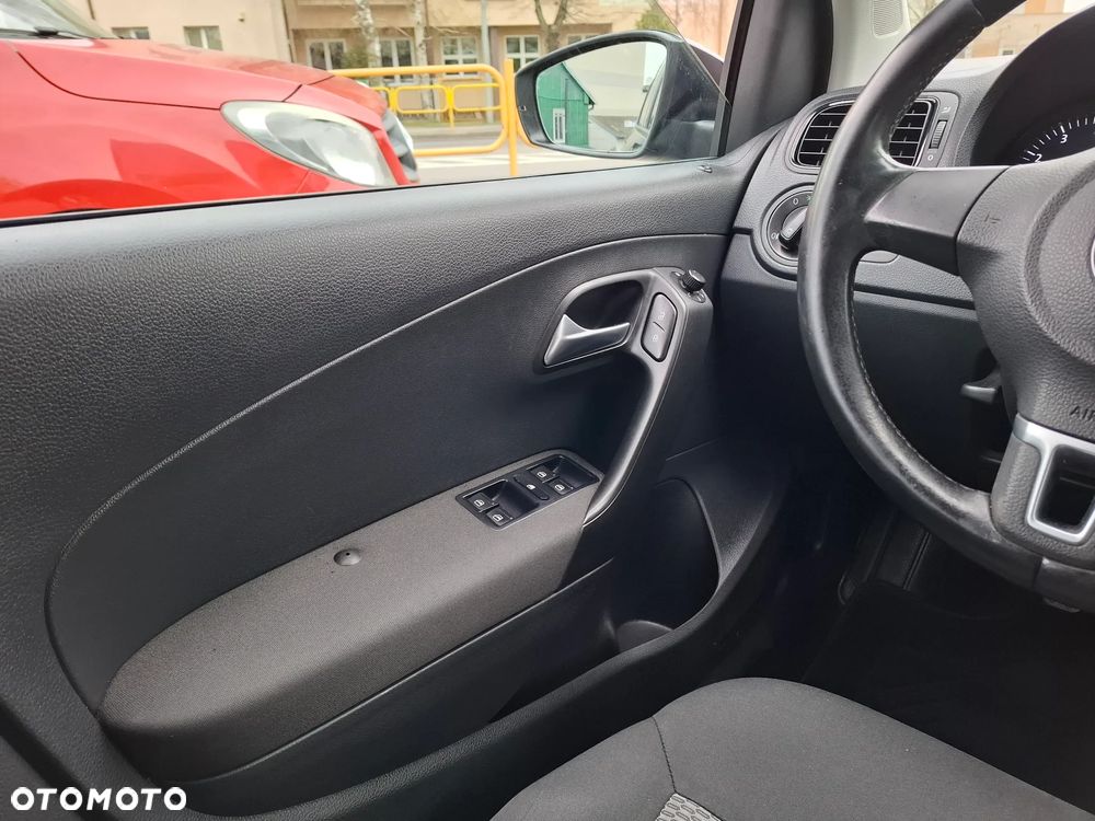 Volkswagen Polo 1.2 Blue Motion Technology Trendline - 35