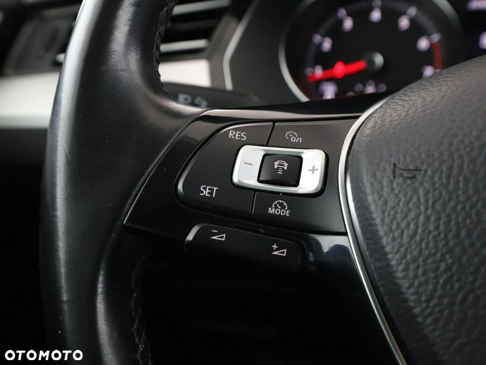 Volkswagen Passat 1.4 TSI (BlueMotion Technology) Comfortline - 30