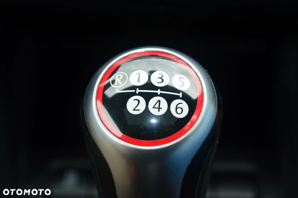 Volkswagen Scirocco 2.0 TDI GTS - 33