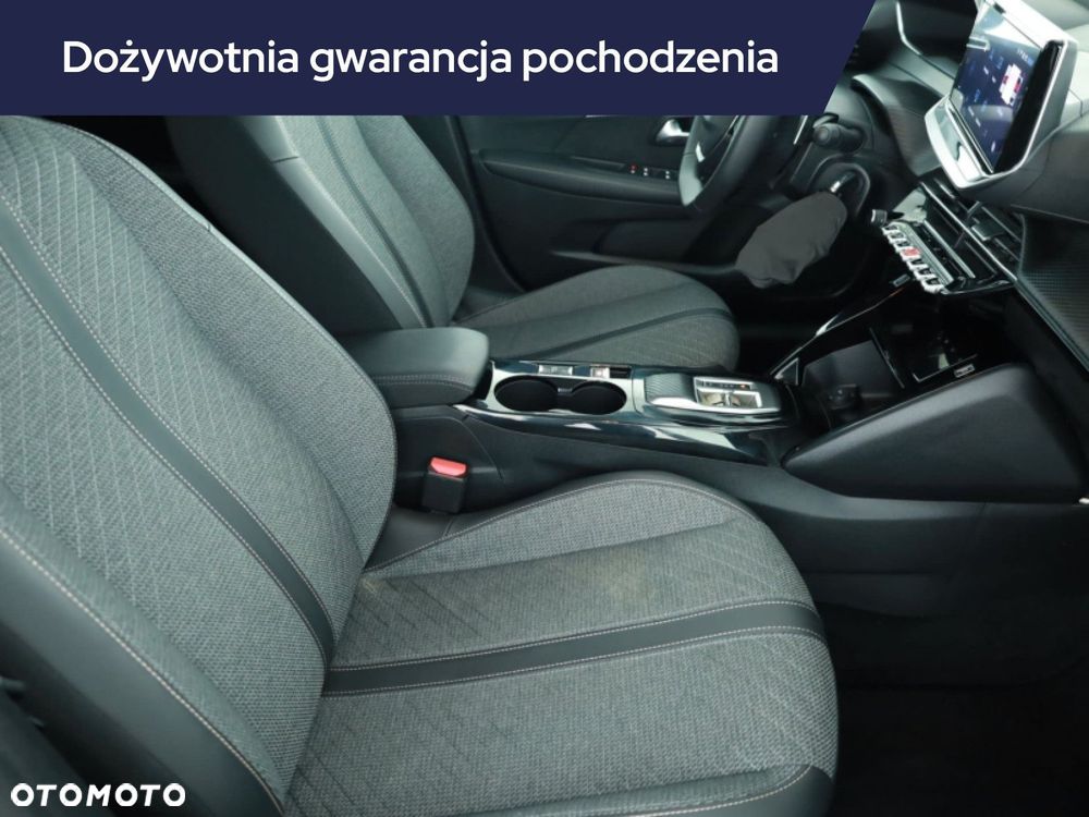 Peugeot 208 - 9
