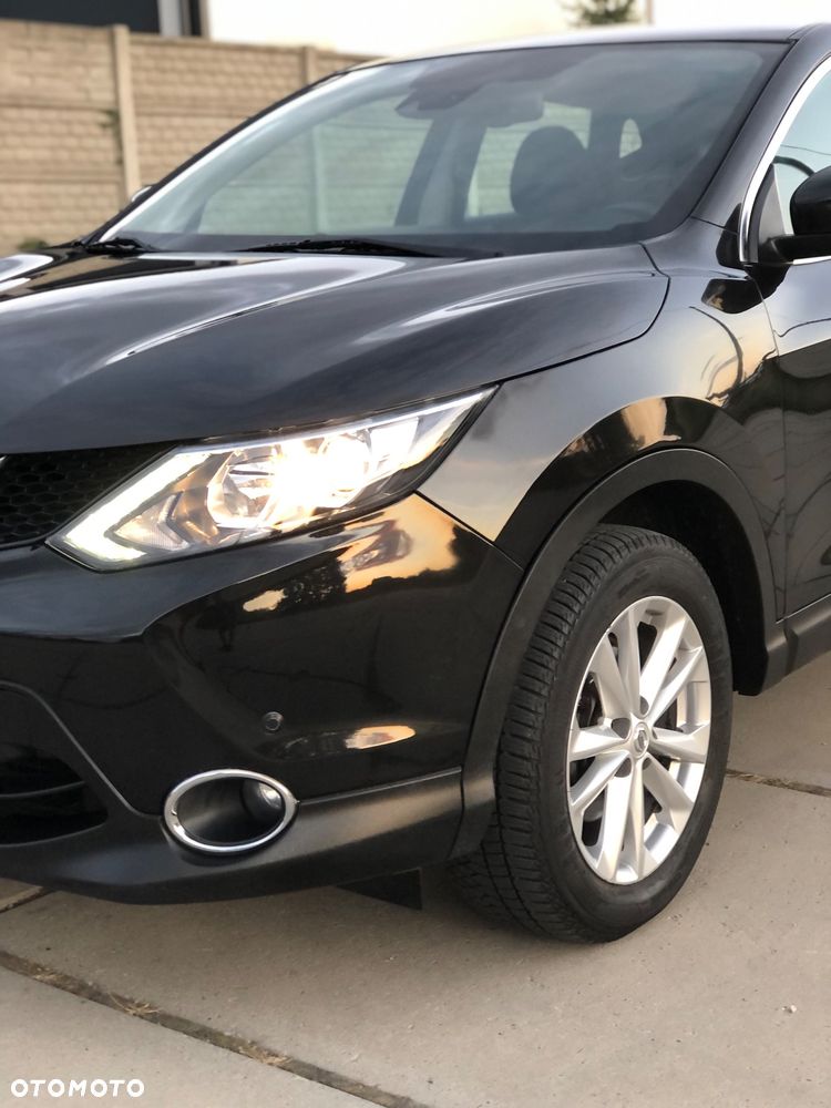 Nissan Qashqai 1.5 dCi N-Connecta - 6