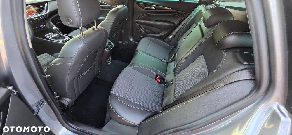 Opel Insignia CT 2.0 CDTI 4x4 Exclusive S&S - 11