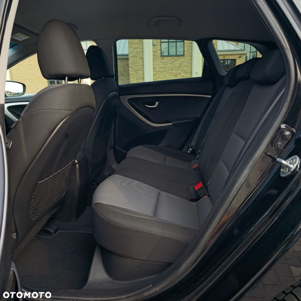 Hyundai i30 1.6 Automatik Style - 22