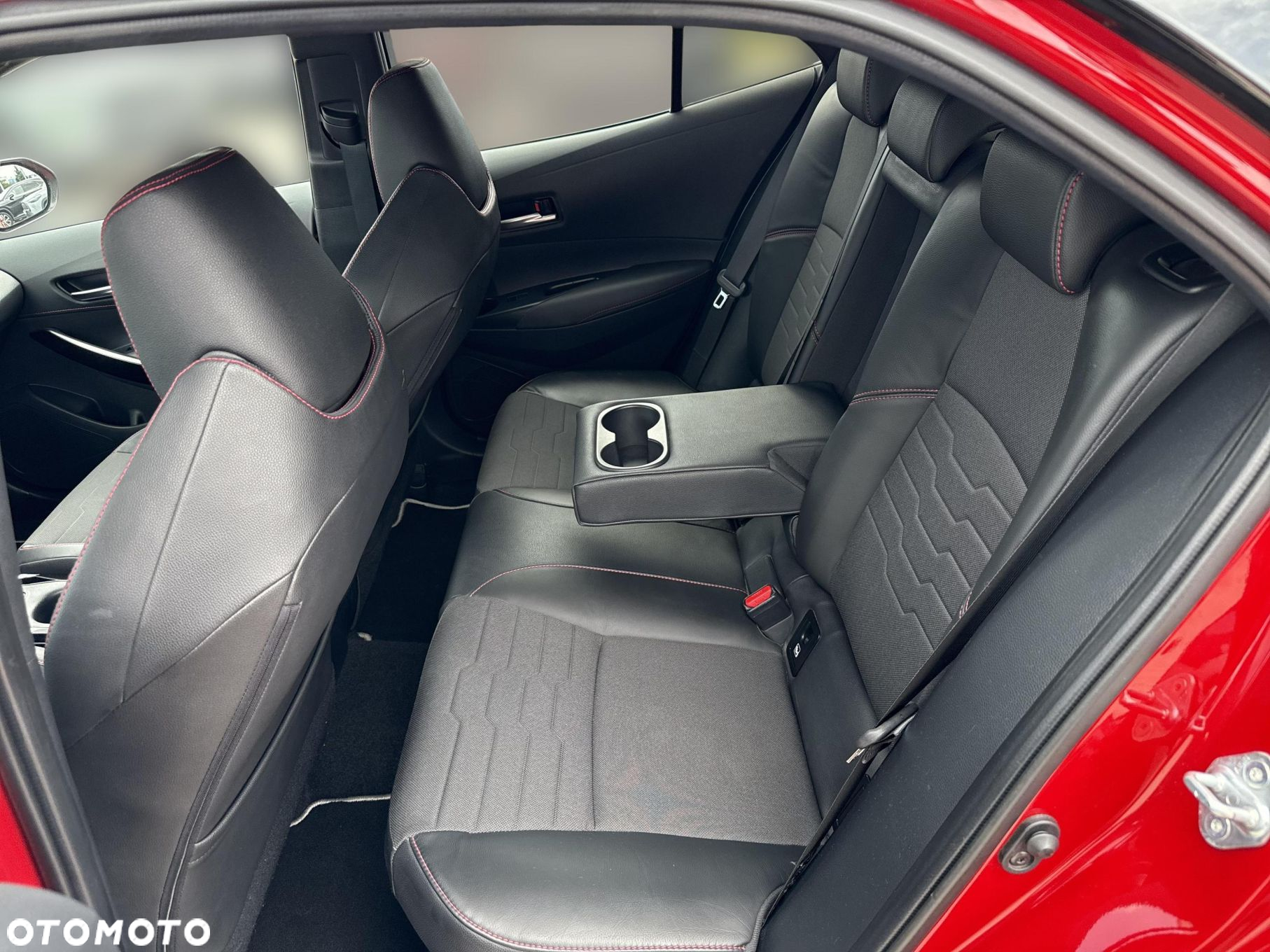 Toyota Corolla - 10