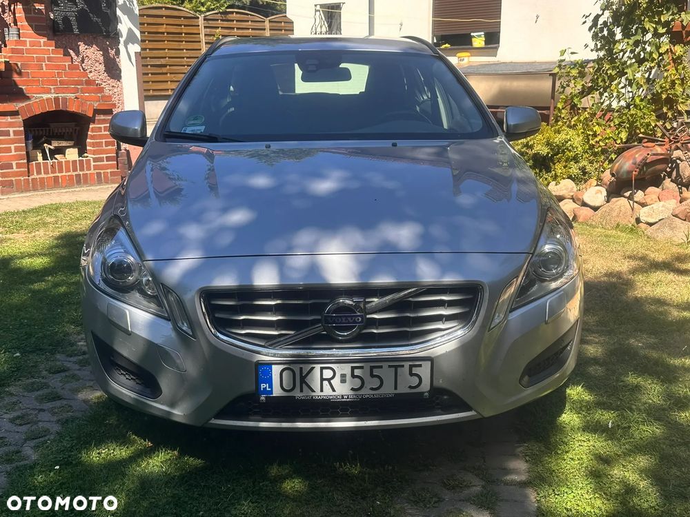 Volvo V60 D5 Geartronic Momentum - 7