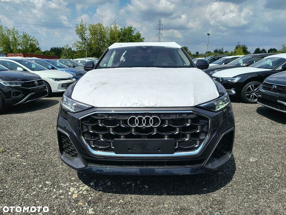 Audi Q8 - 2
