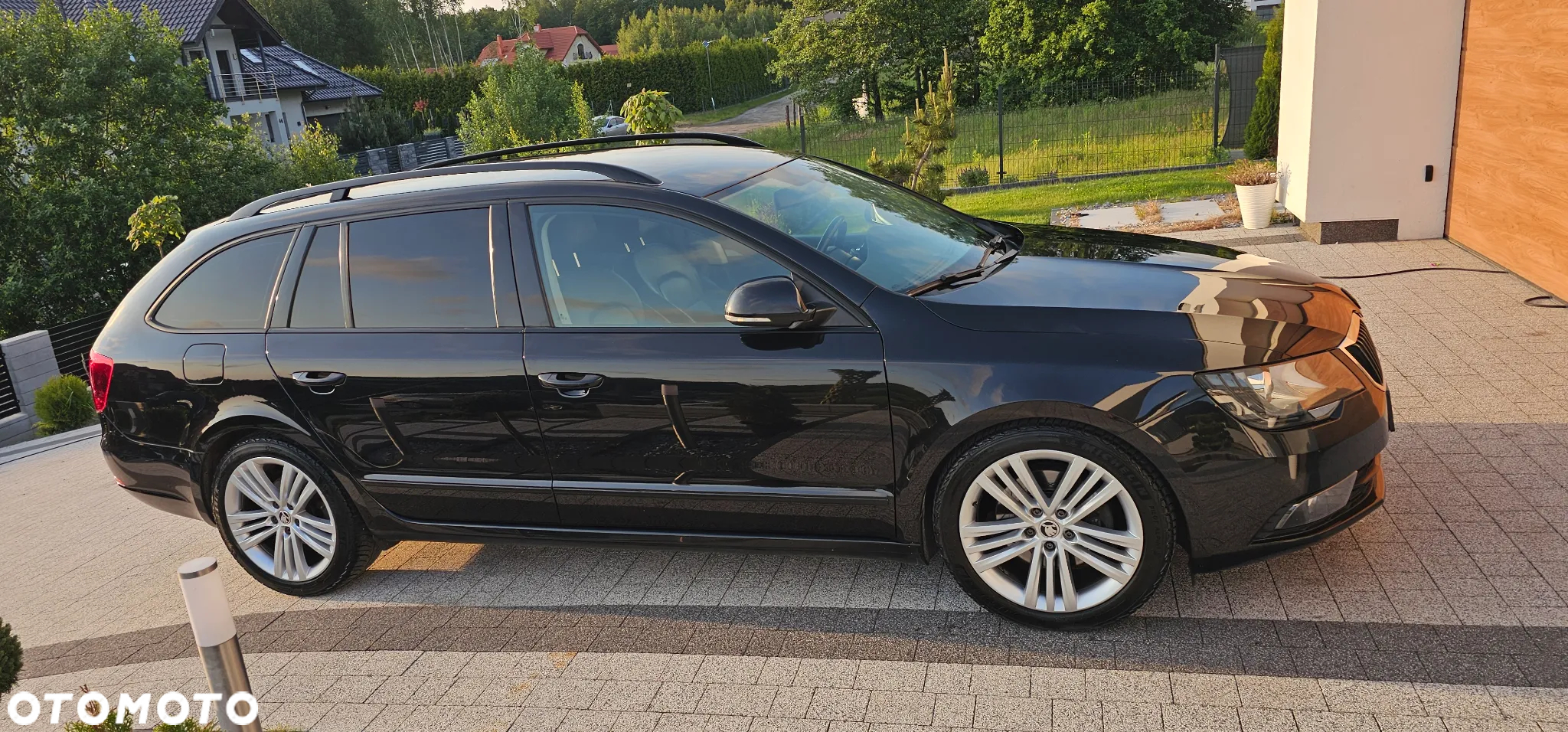 Skoda Superb 2.0 TDI Green tec DSG L&K - 14