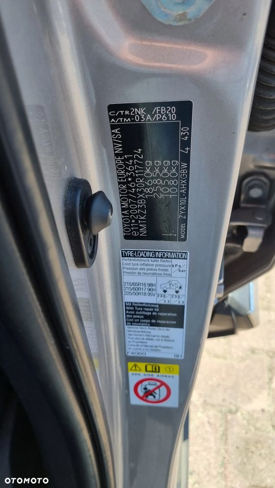 Toyota C-HR Business-Edition - 34