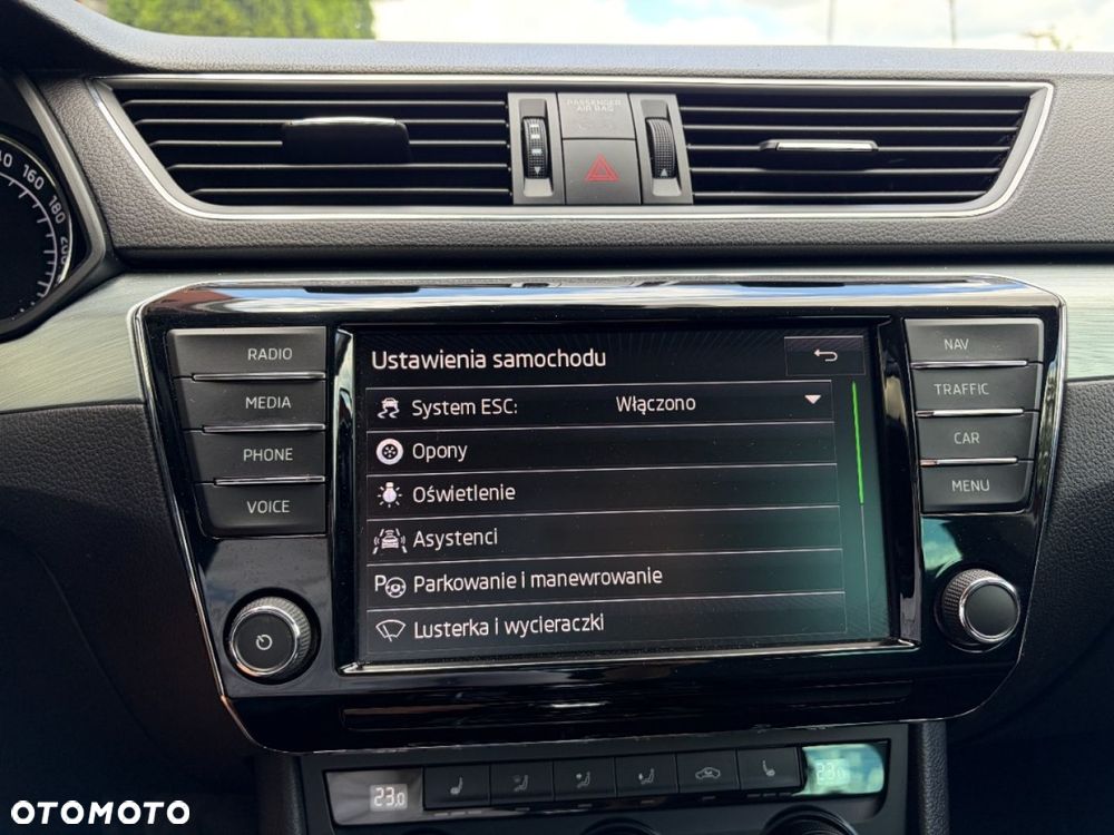 Skoda Superb 1.8 TSI Active DSG - 16