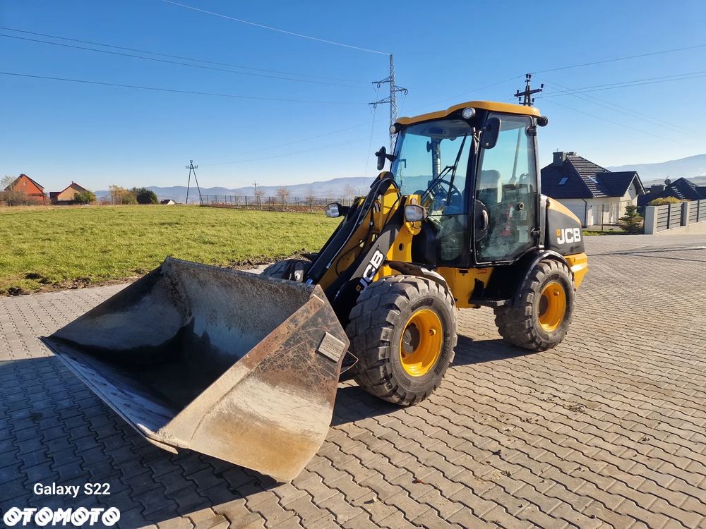 JCB 406 - 10