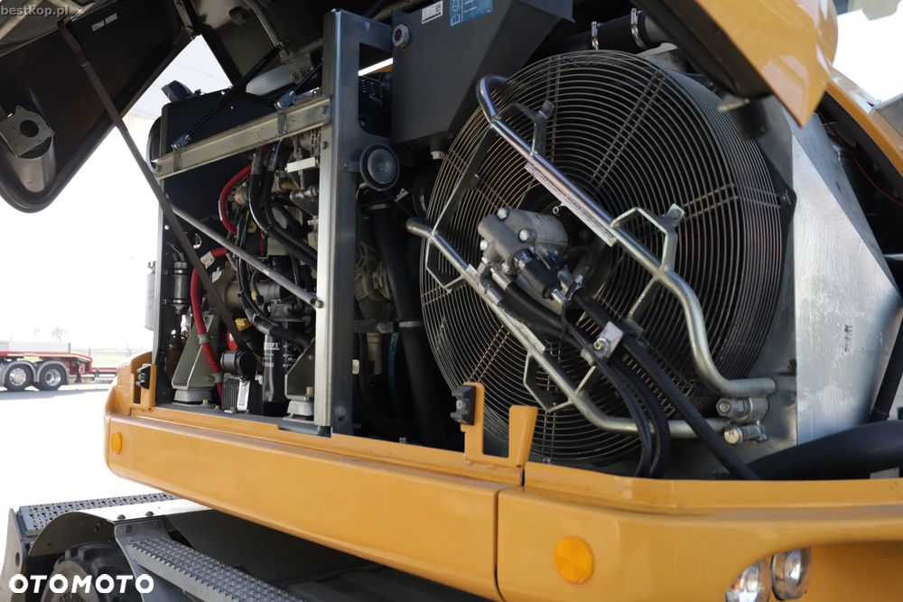 Liebherr A910 Compact Litronic - 39