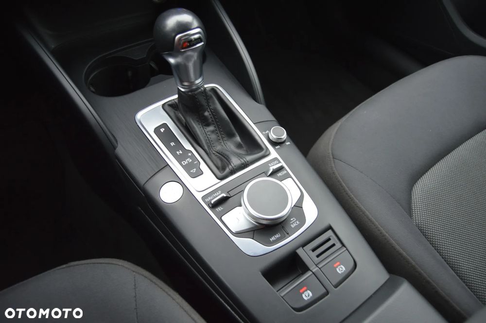 Audi A3 Sportback 35 TFSI Sport S tronic - 16