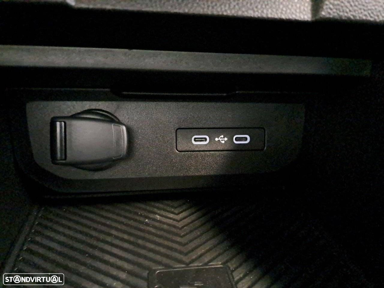 Dacia Duster 1.6 Hybrid Journey - 22