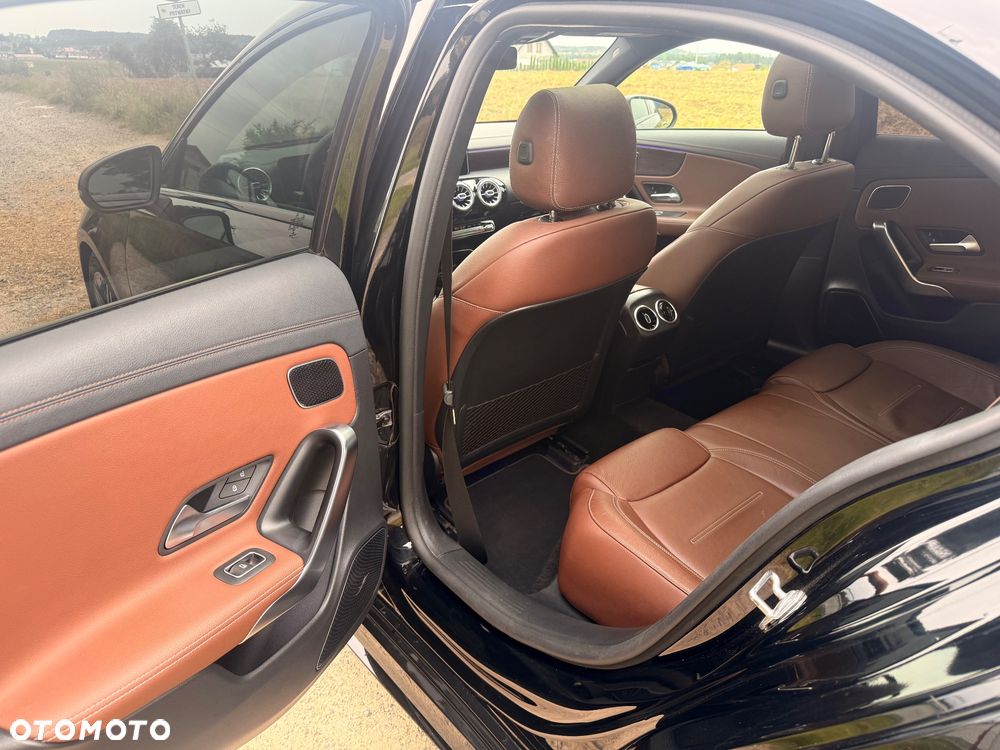 Mercedes-Benz Klasa A 220 AMG Line 7G-DCT - 18
