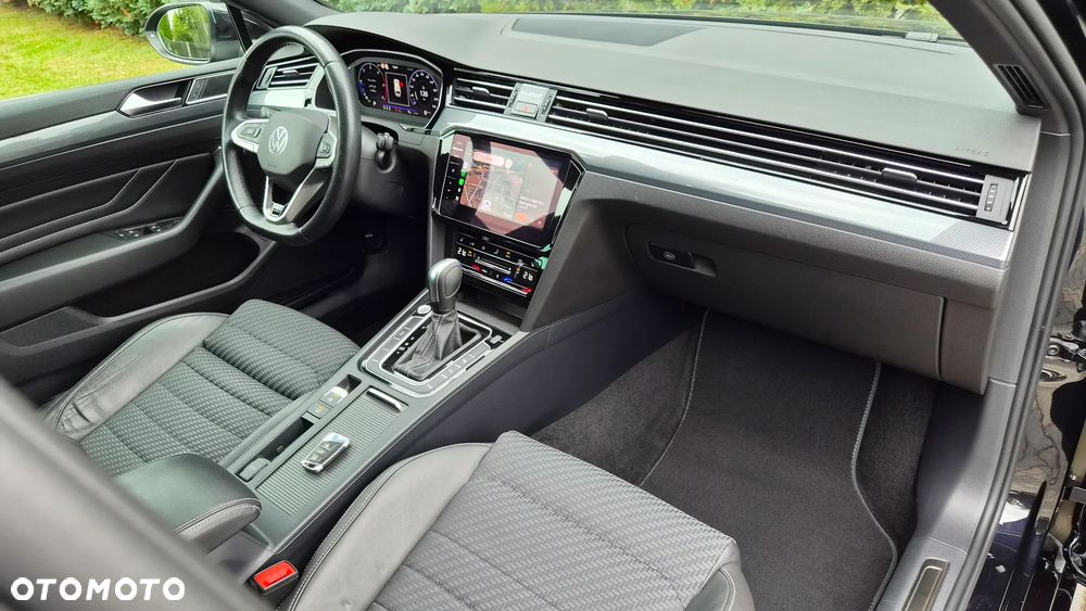 Volkswagen Passat - 26