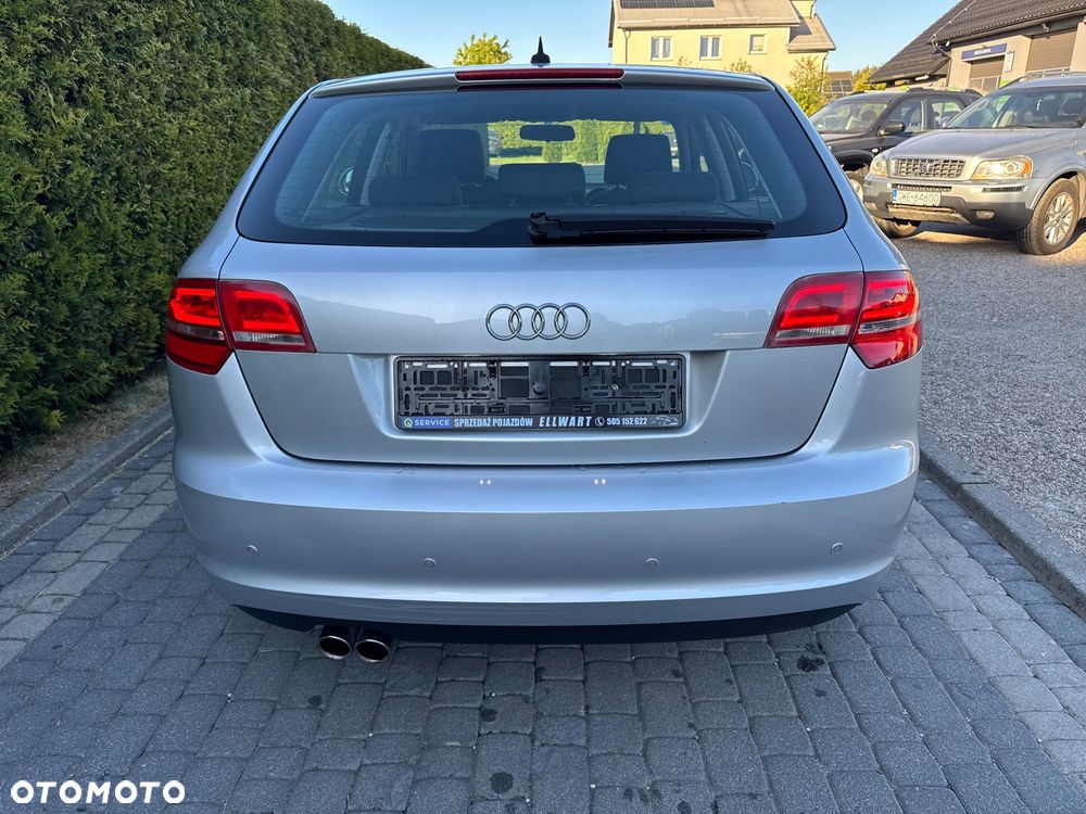 Audi A3 Sportback 2.0 TDI Ambiente - 6