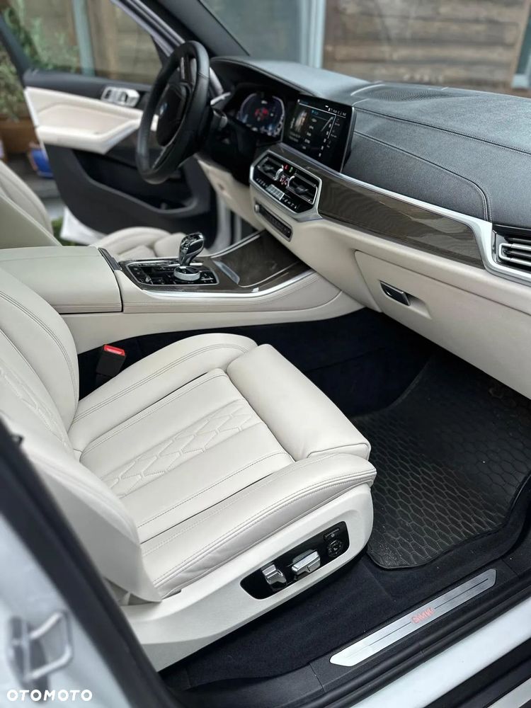 BMW X5 xDrive45e - 30