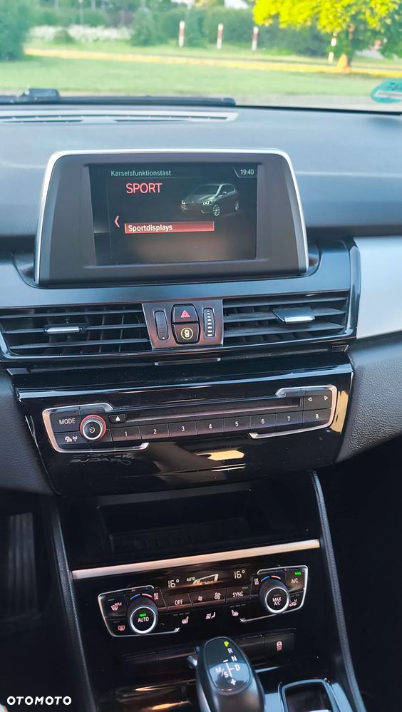 BMW Seria 2 218i Sport Line - 35