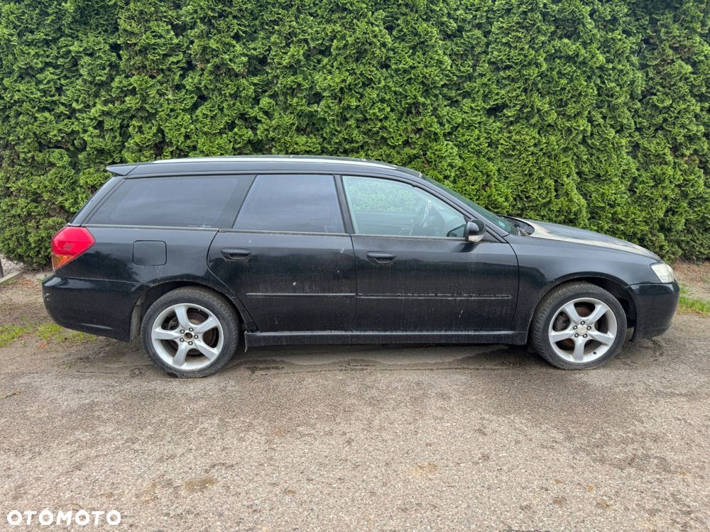 Subaru Legacy - 1
