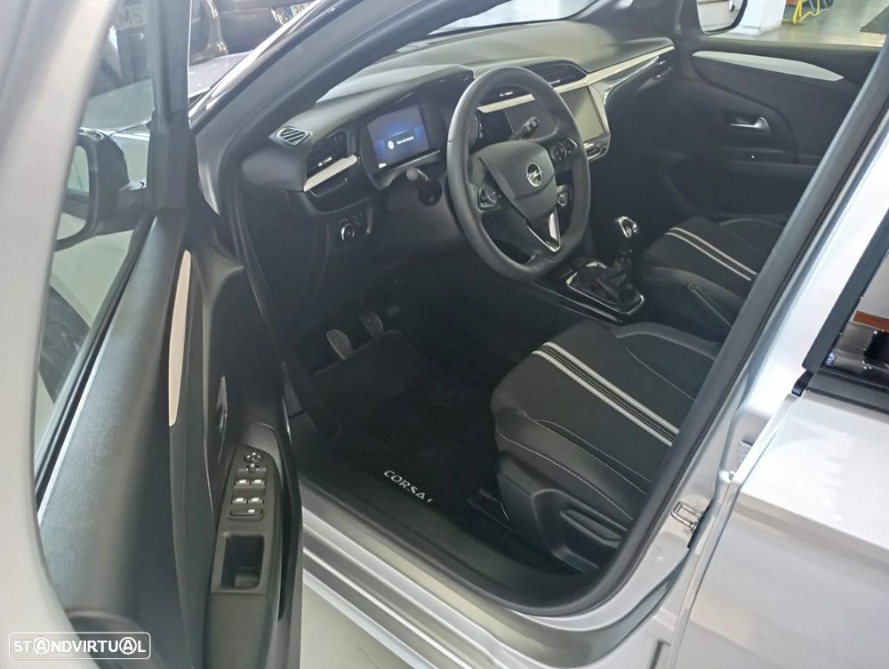 Opel Corsa 1.2 T GS - 11