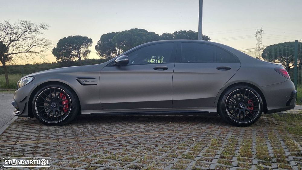 Mercedes-Benz C 63 AMG Standard - 8