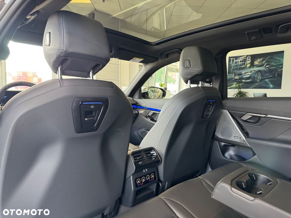 BMW Seria 5 520d xDrive - 34