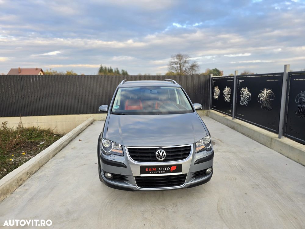 Volkswagen Touran 1.4 TSI Cross - 1