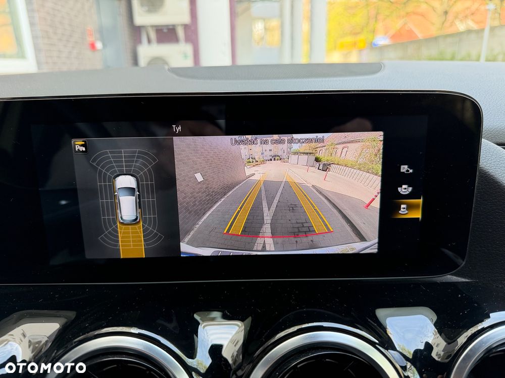 Mercedes-Benz GLA 200 AMG Line - 23