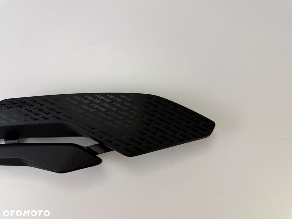 Prawa wewnętrzna osłona ramy BMW S1000RR K67 2019+ - 4
