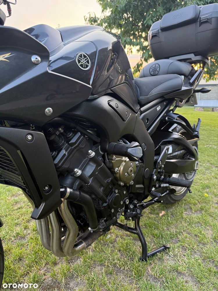 Yamaha FZ - 6