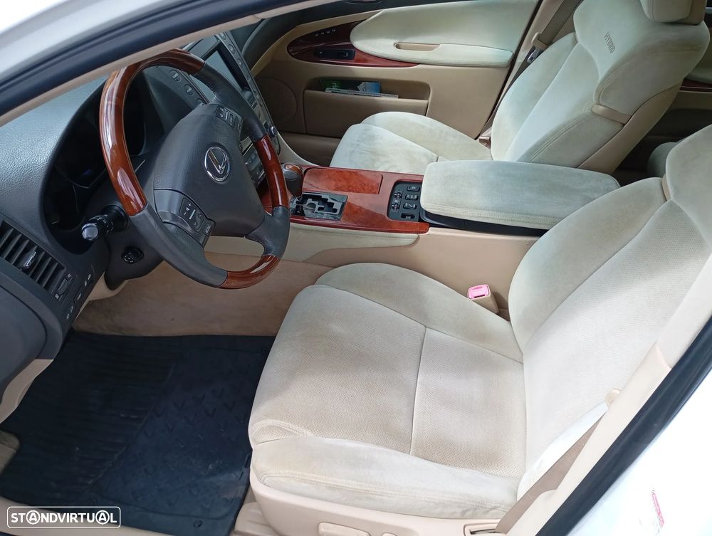 Lexus GS 450h - 11