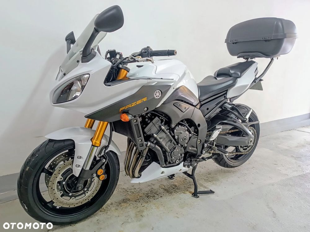 Yamaha FZ8 - 9