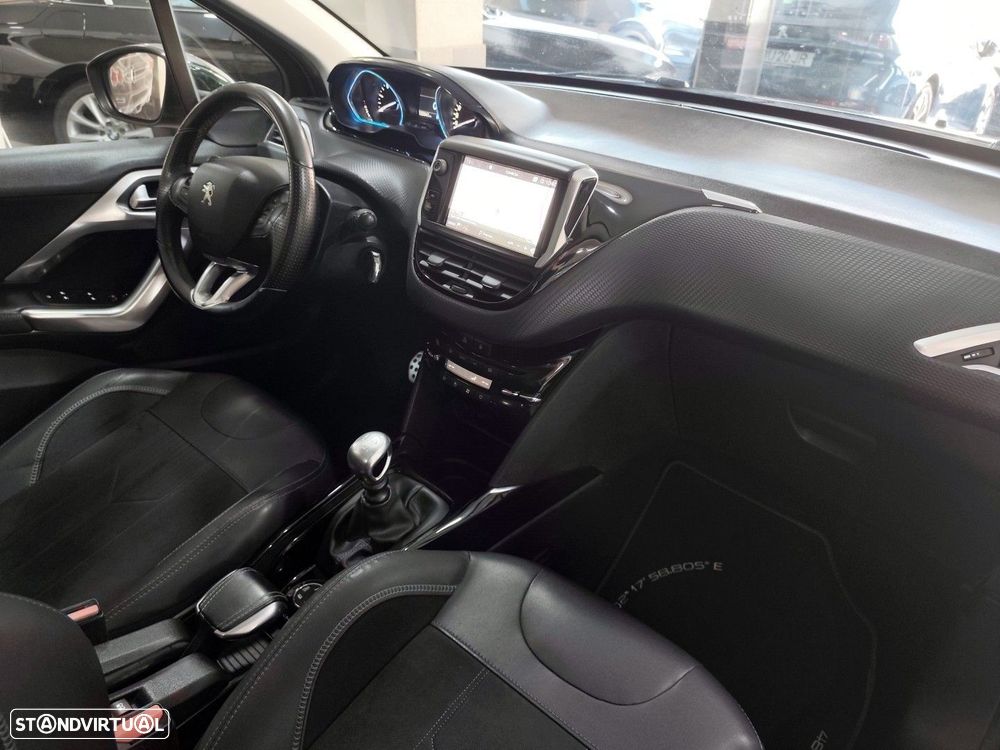 Peugeot 2008 1.6 BlueHDi Crossway - 16