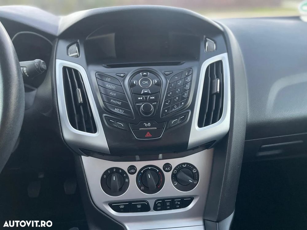 Ford Focus 1.6 EcoBoost Start-Stopp-System Champions Edition - 13