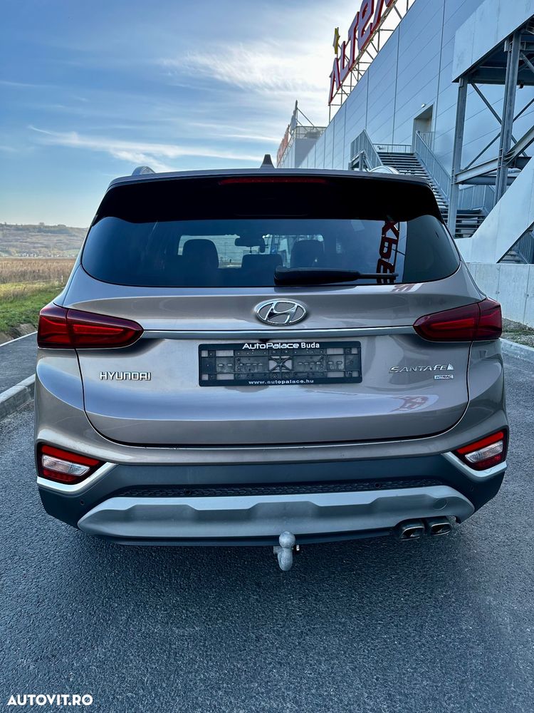 Hyundai Santa Fe ver-2-2-crdi-4wd-8at-luxury - 3