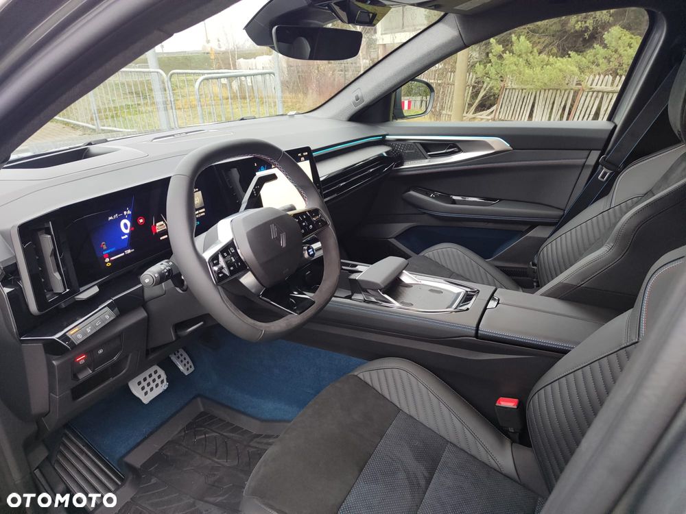 Renault Rafale 1.2 E-Tech PHEV 4x4 300 esprit Alpine MMT - 11