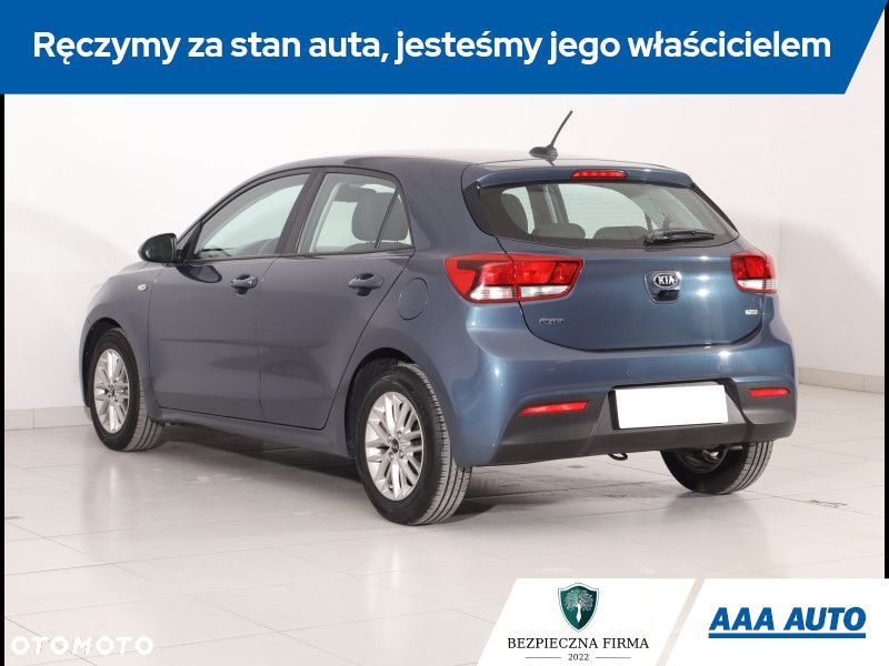 Kia Rio - 5