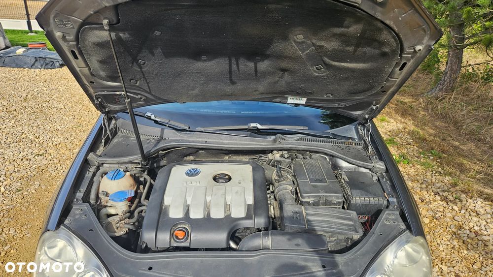 Volkswagen Jetta 2.0 TDI Comfortline - 11