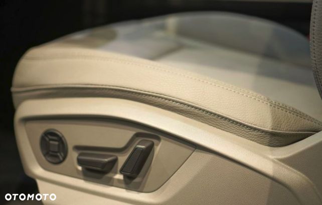 Audi Q8 50 TDI mHEV Quattro Tiptronic - 11