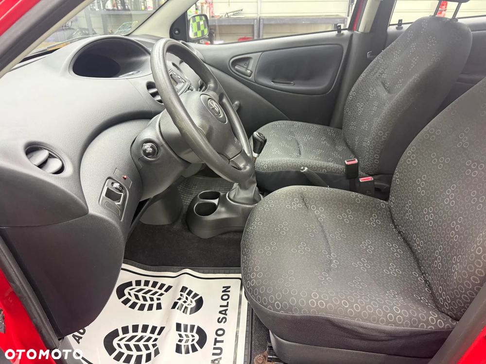 Toyota Yaris 1.0 Terra - 4