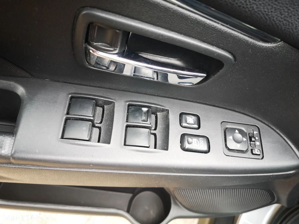 Mitsubishi ASX 2.2 DI-D 4WD Automatik Intense - 33