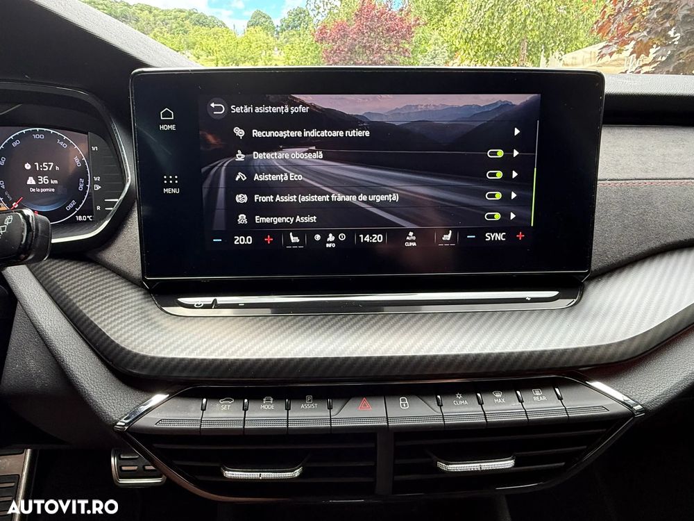Skoda Octavia 2.0 TDI DSG RS Plus - 30