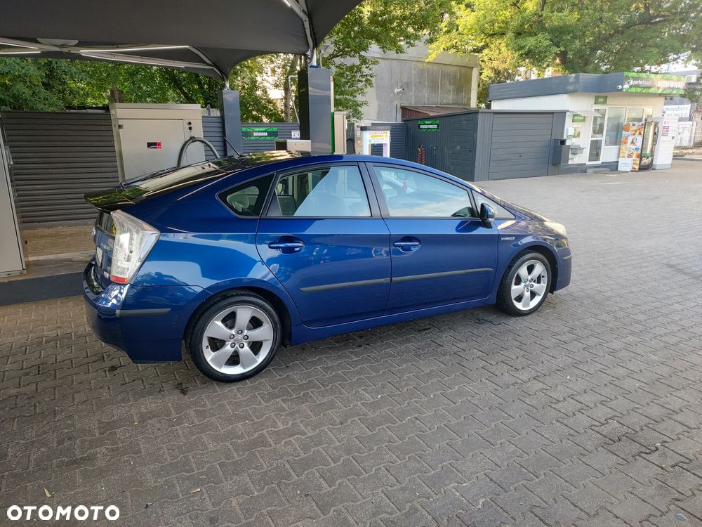 Toyota Prius 1.8 HSD Sol - 1